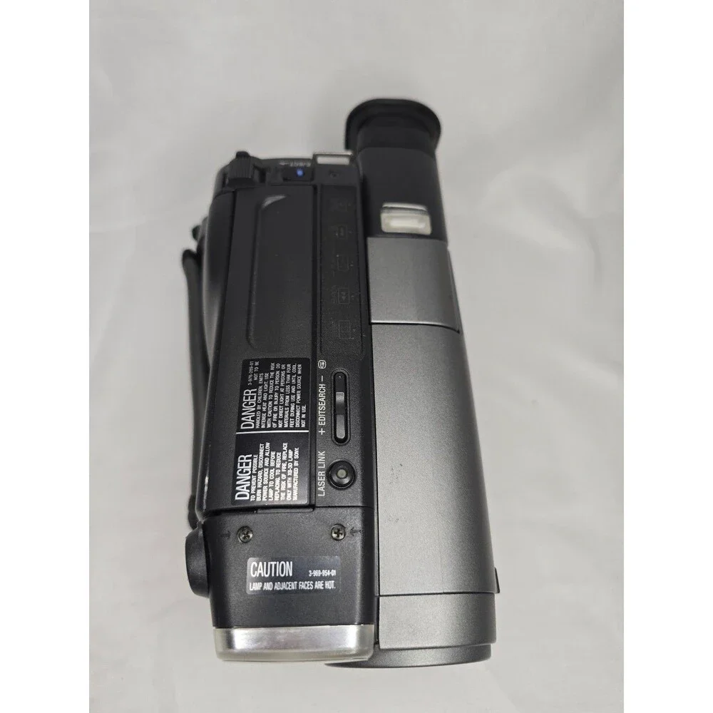 Sony Handycam Model #CCD-TR96 30x Zoom Tested Works with Bag